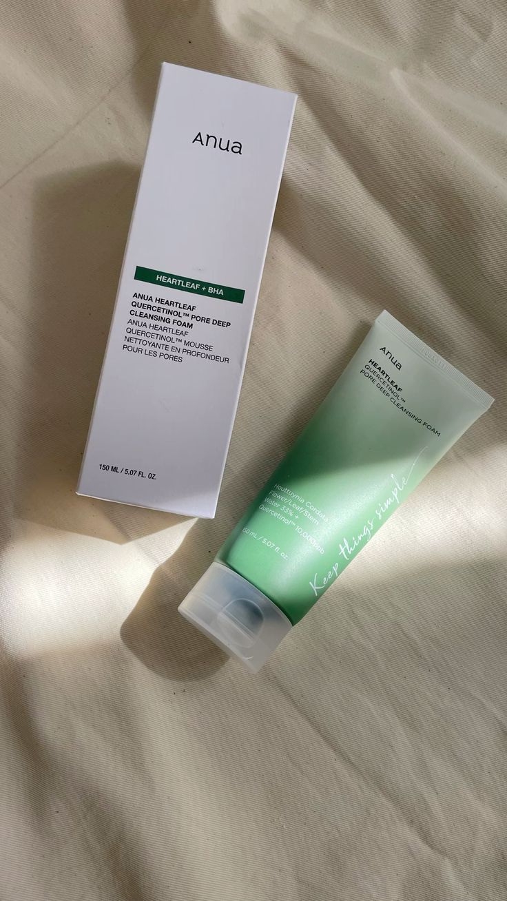 Anua Heartleaf Quercetinol Pore Deep Cleansing Foam (150ml)